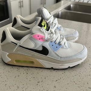 Womens Nike Airmax 90 Size 8